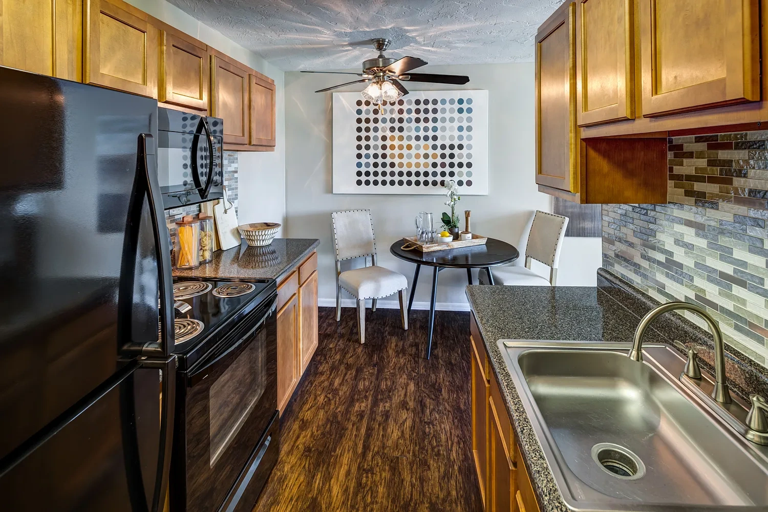 Solon Club Apartment Homes – photo 3