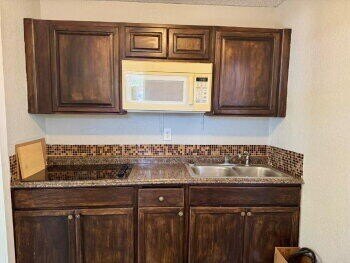 2122 21st St #C – photo 4