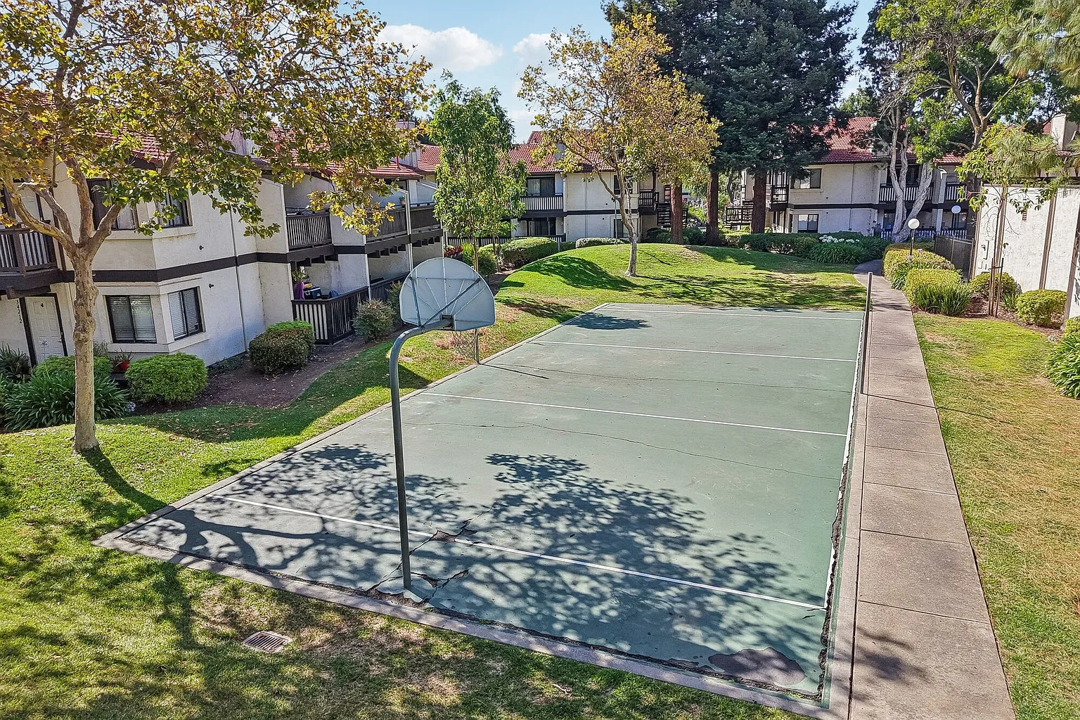 Ardenwood Forest Rental Condos – photo 5