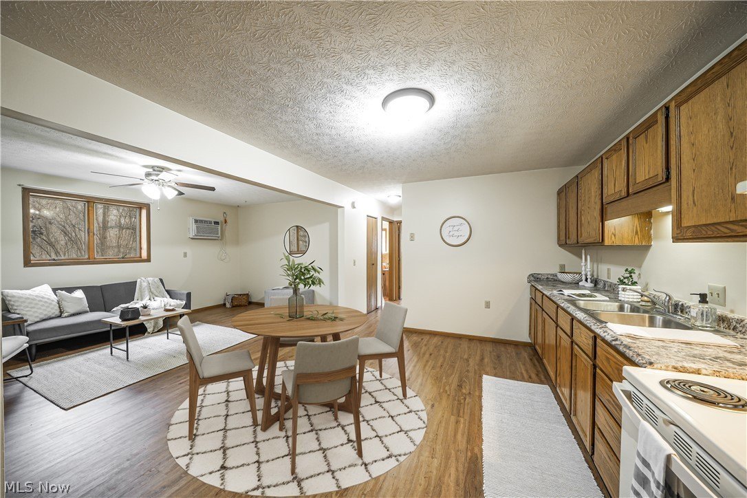 8140 Southwood Dr #202 – photo 5