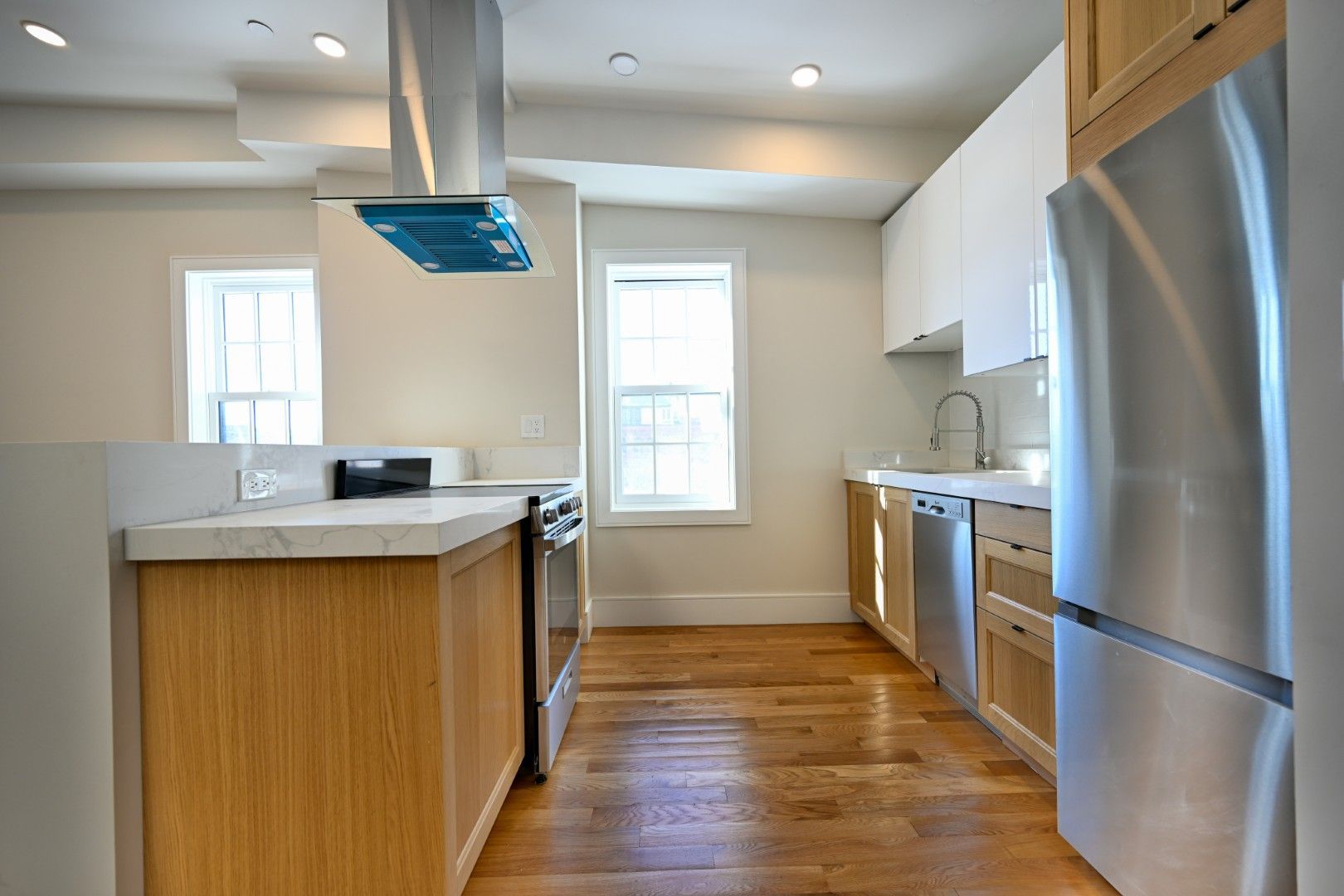 18 Winchester St – photo 4