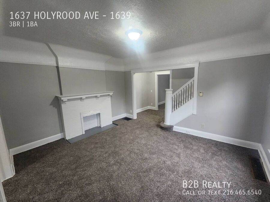1637 Holyrood Rd – photo 3