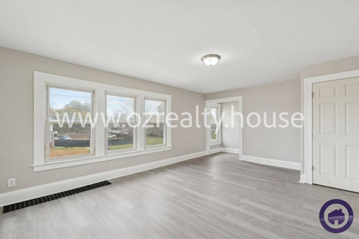 3241 Cherry St – photo 5