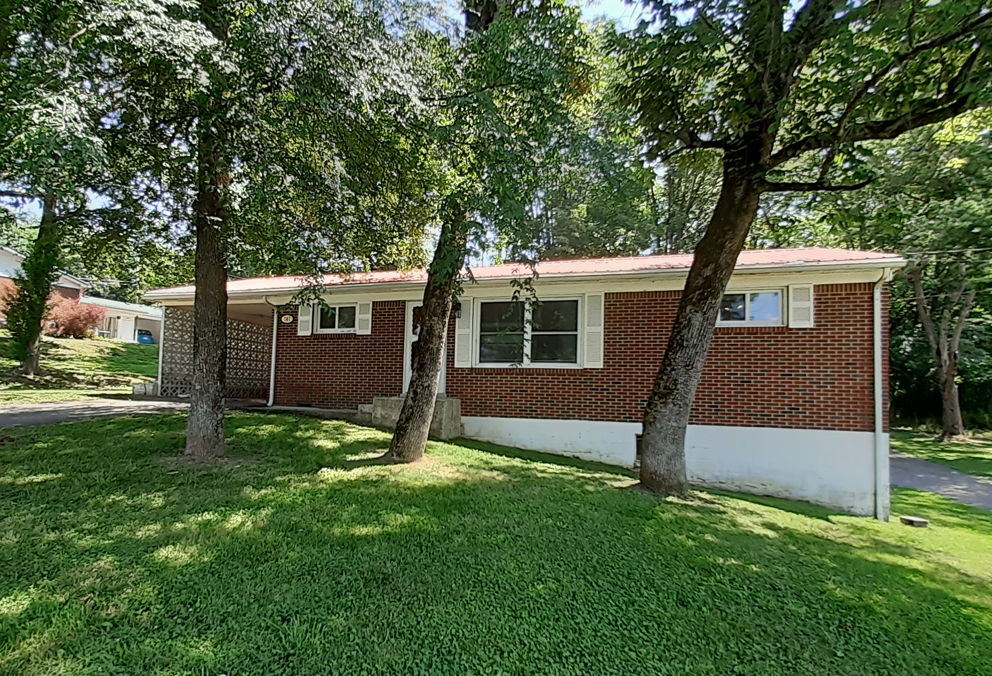 707 S McCrary St – photo 2
