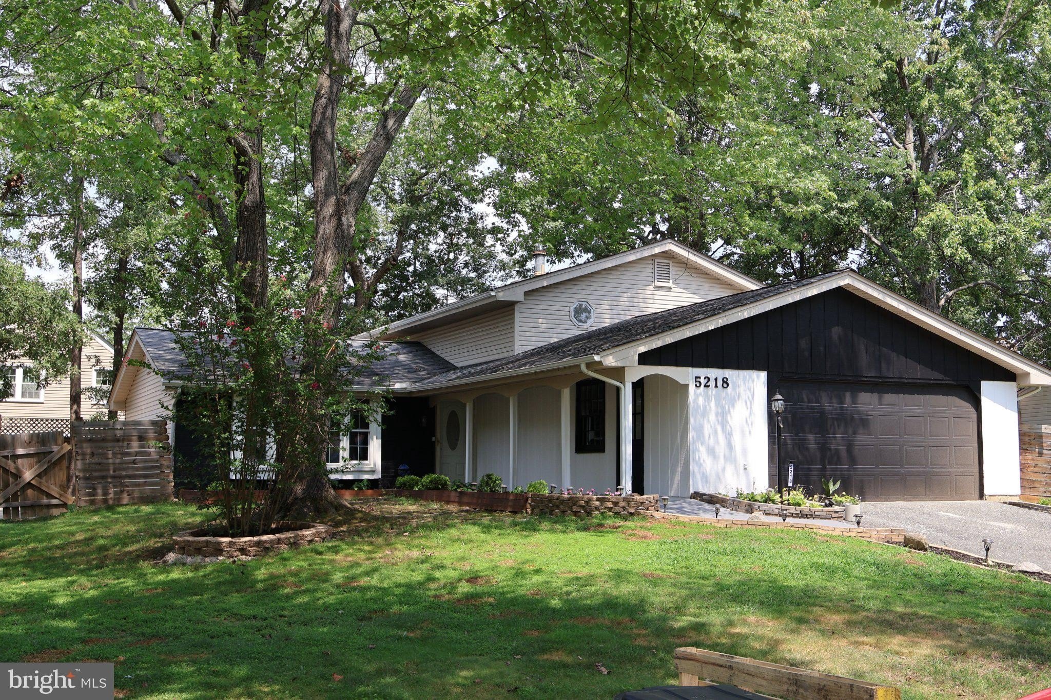 5218 Caroline Cir – photo 2