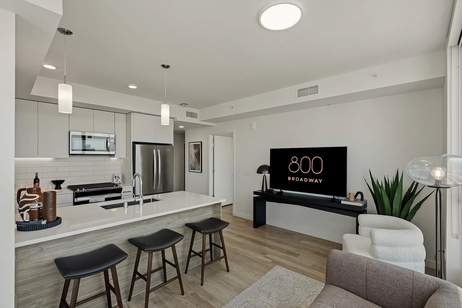 800 Broadway – photo 4