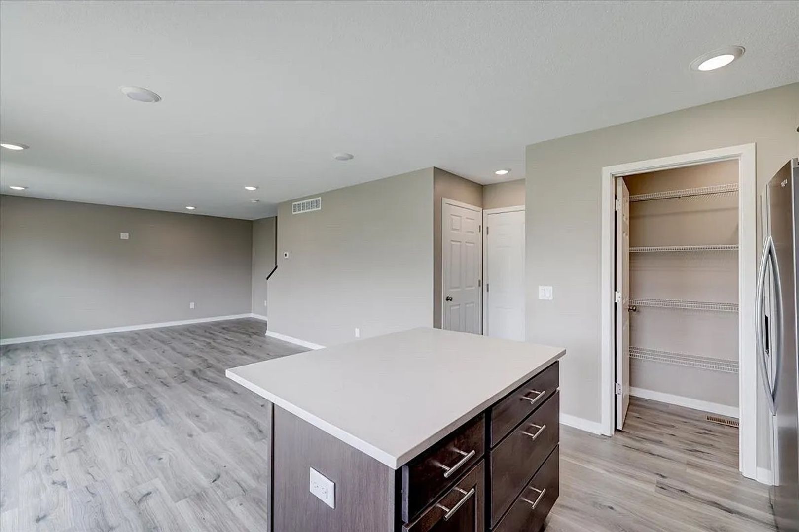 1817 20th Ave SE – photo 4
