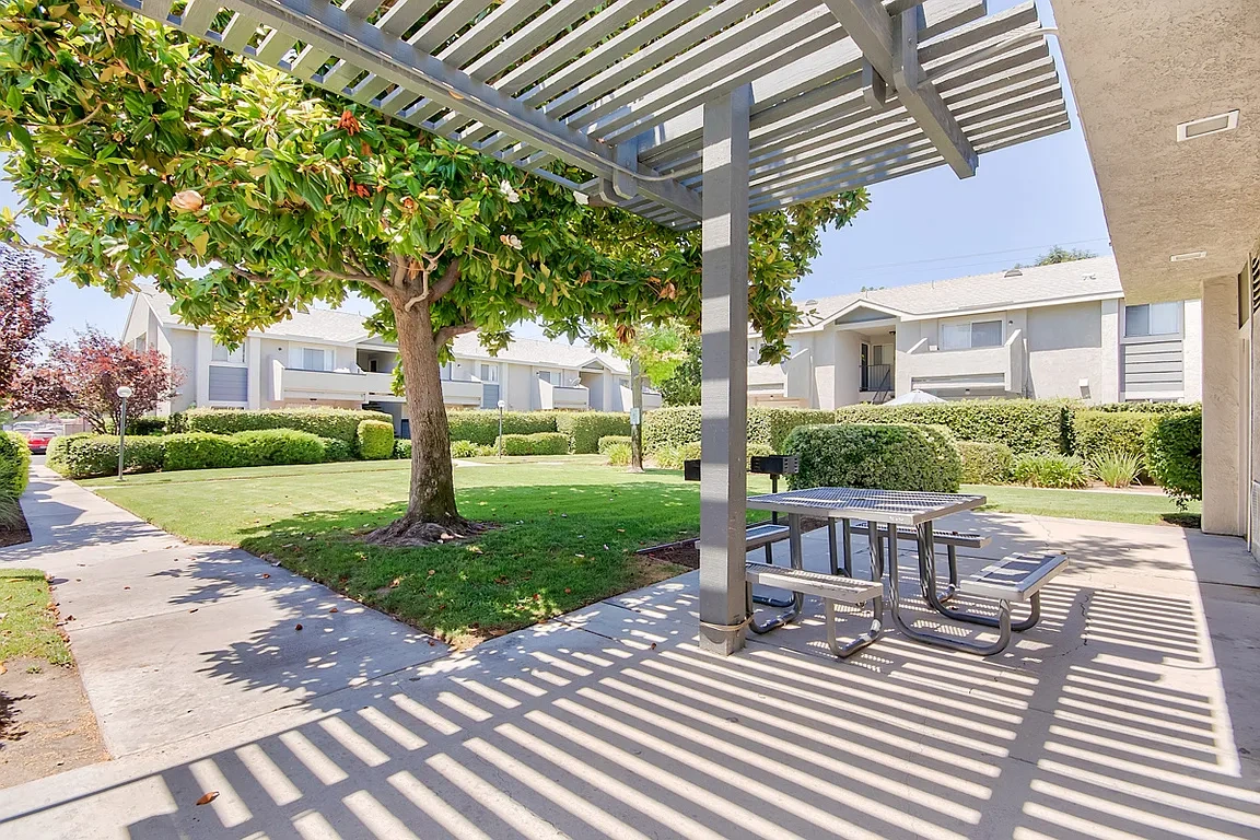 Concord Place – photo 4