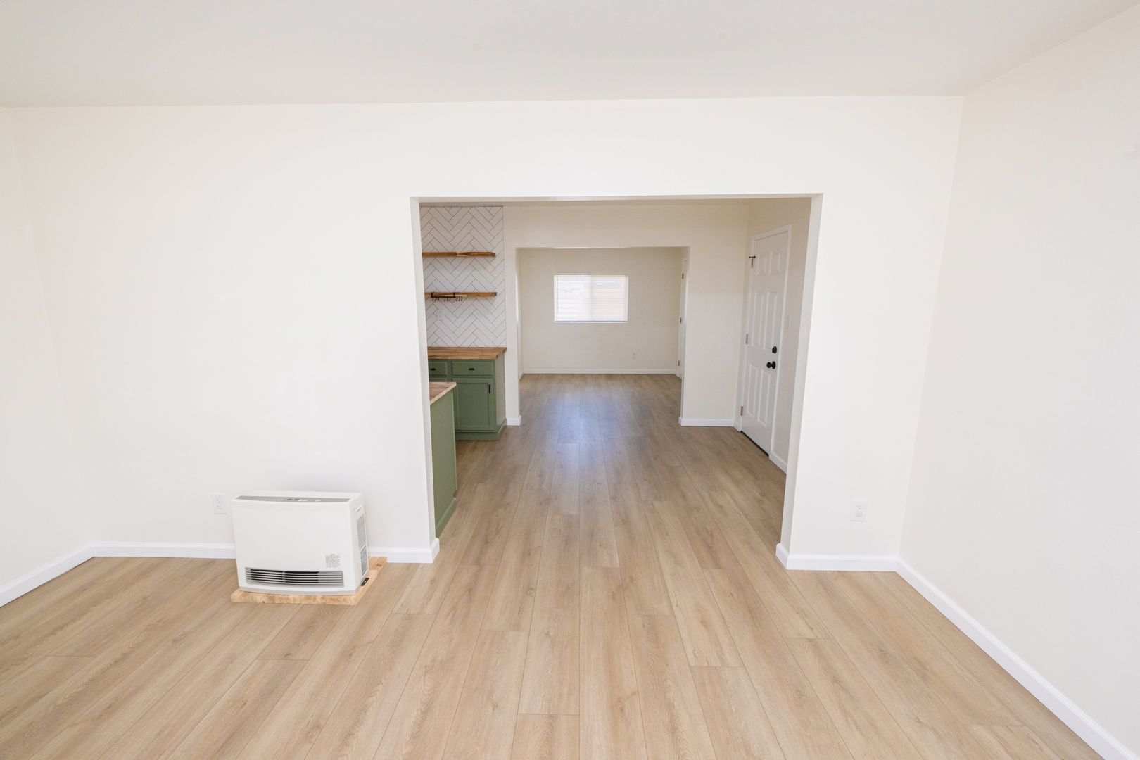 1053 Florence St – photo 4