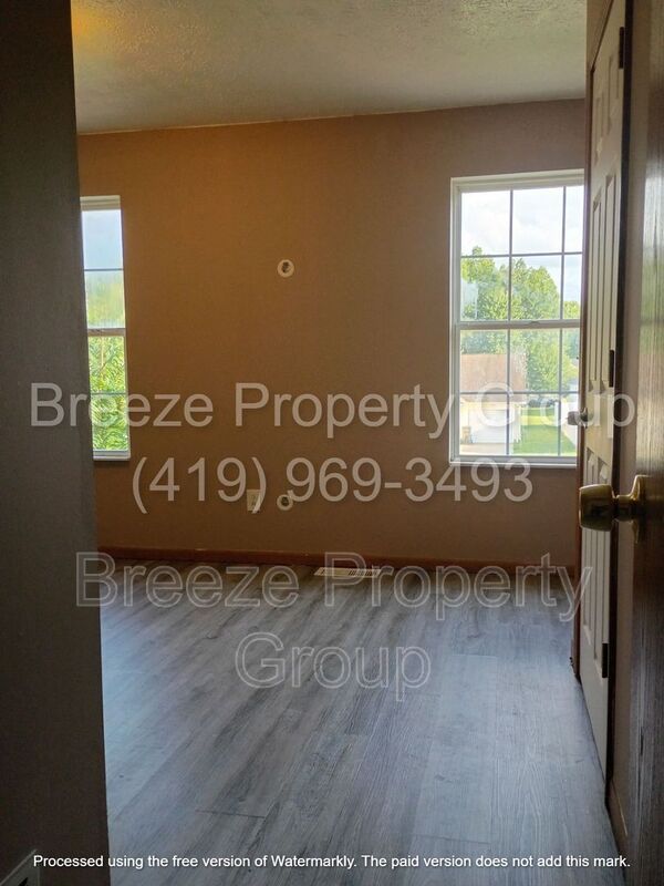 2816 Benford Ln – photo 4