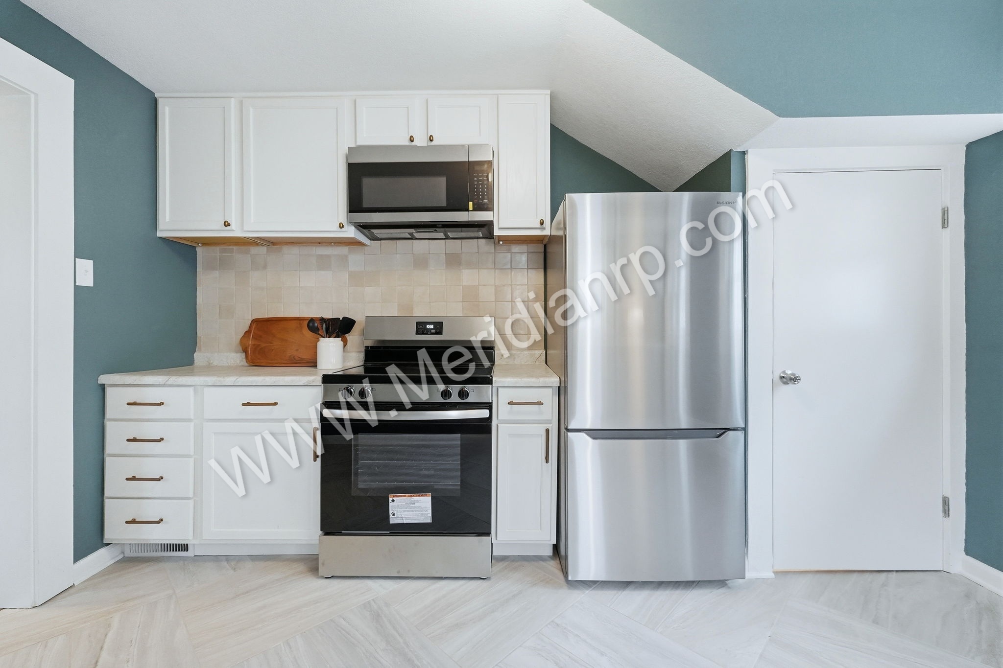 931 Woodview Blvd – photo 4