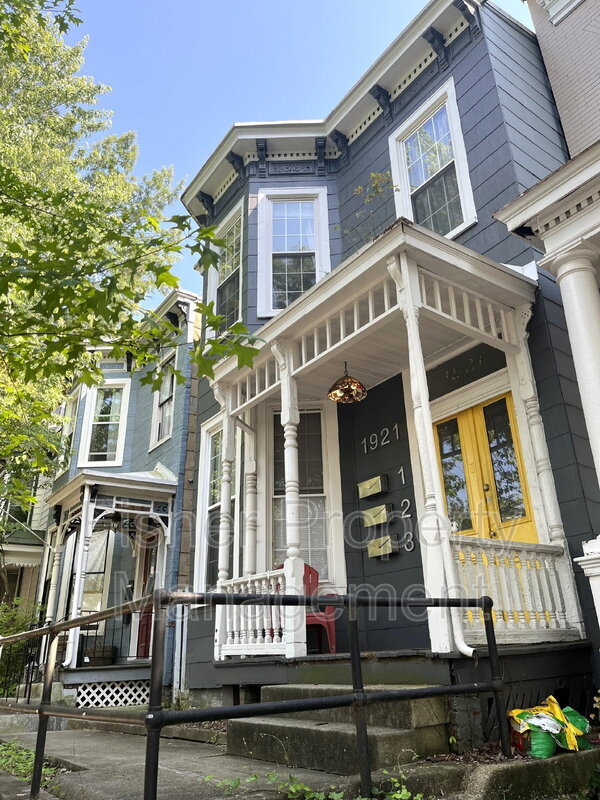 1921 Floyd Ave unit 2 – photo 1