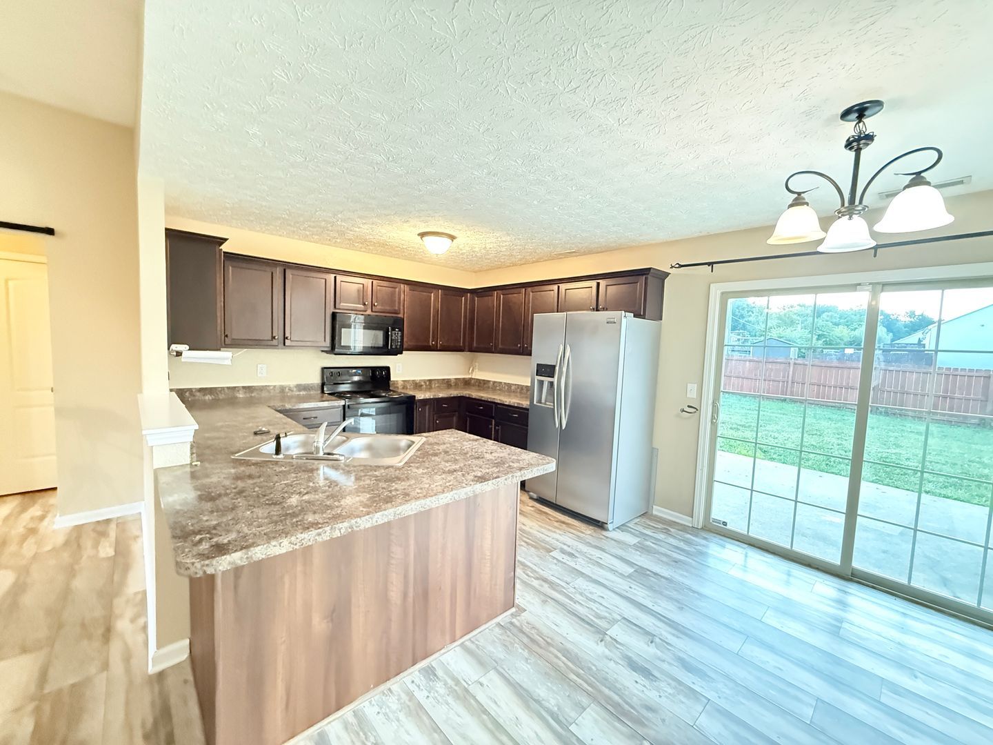 2201 Hall Ln – photo 5