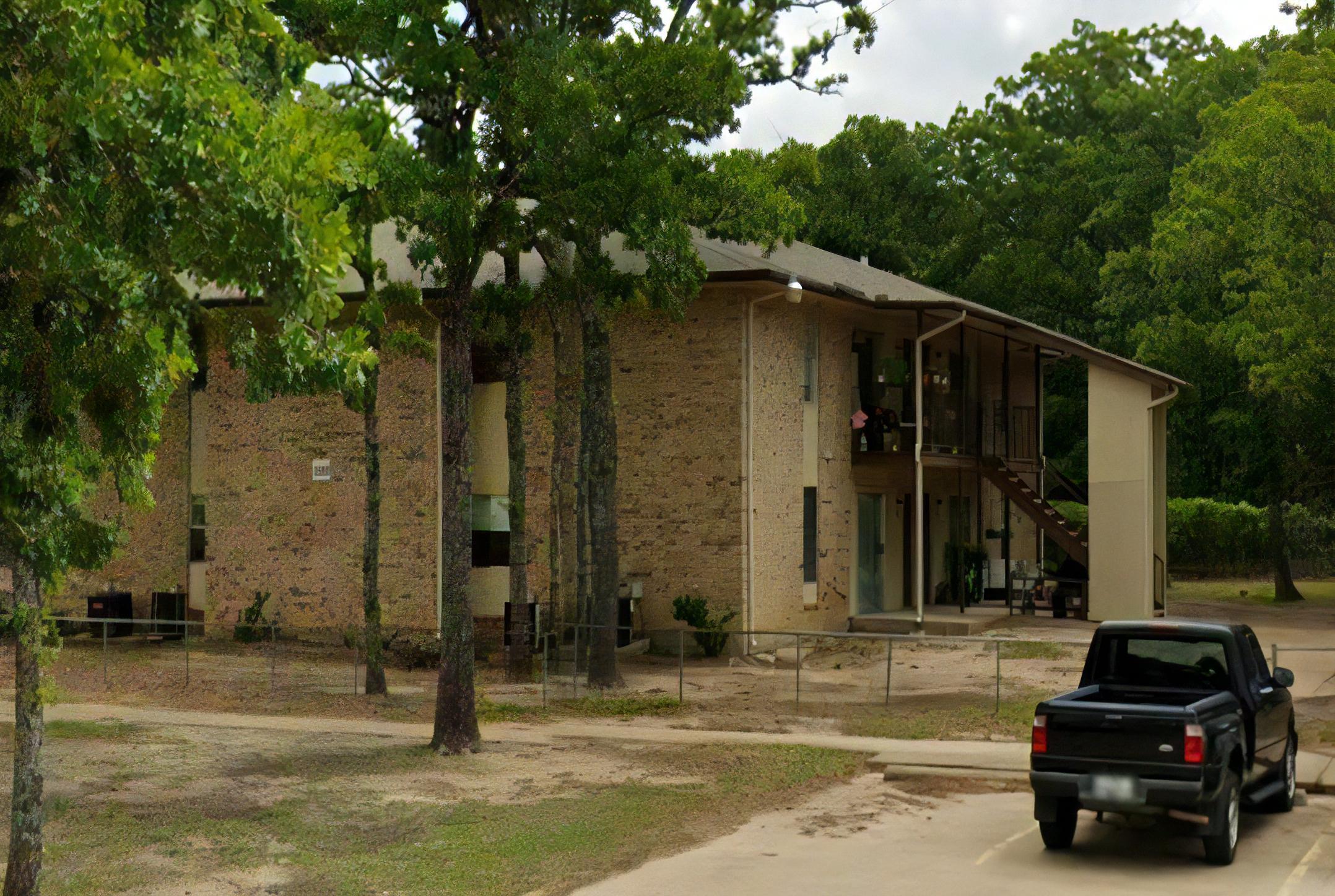 208 Legendary Ln unit 102 – photo 3