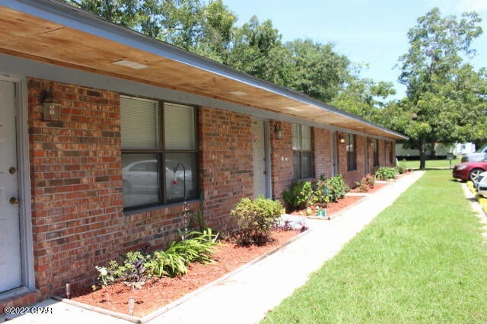 1311 Plum Cir – photo 1