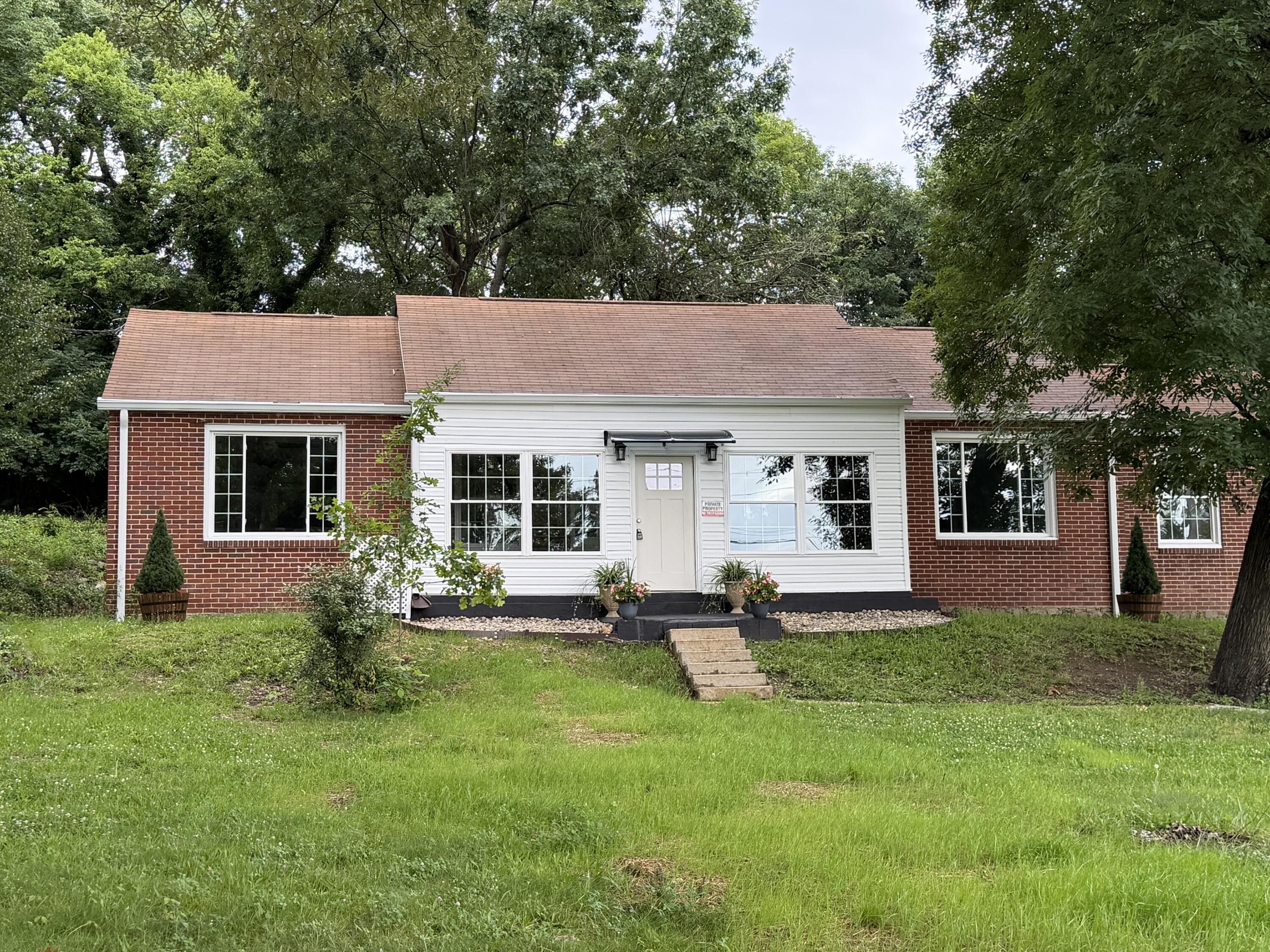 1211 Glenwood Dr – photo 5