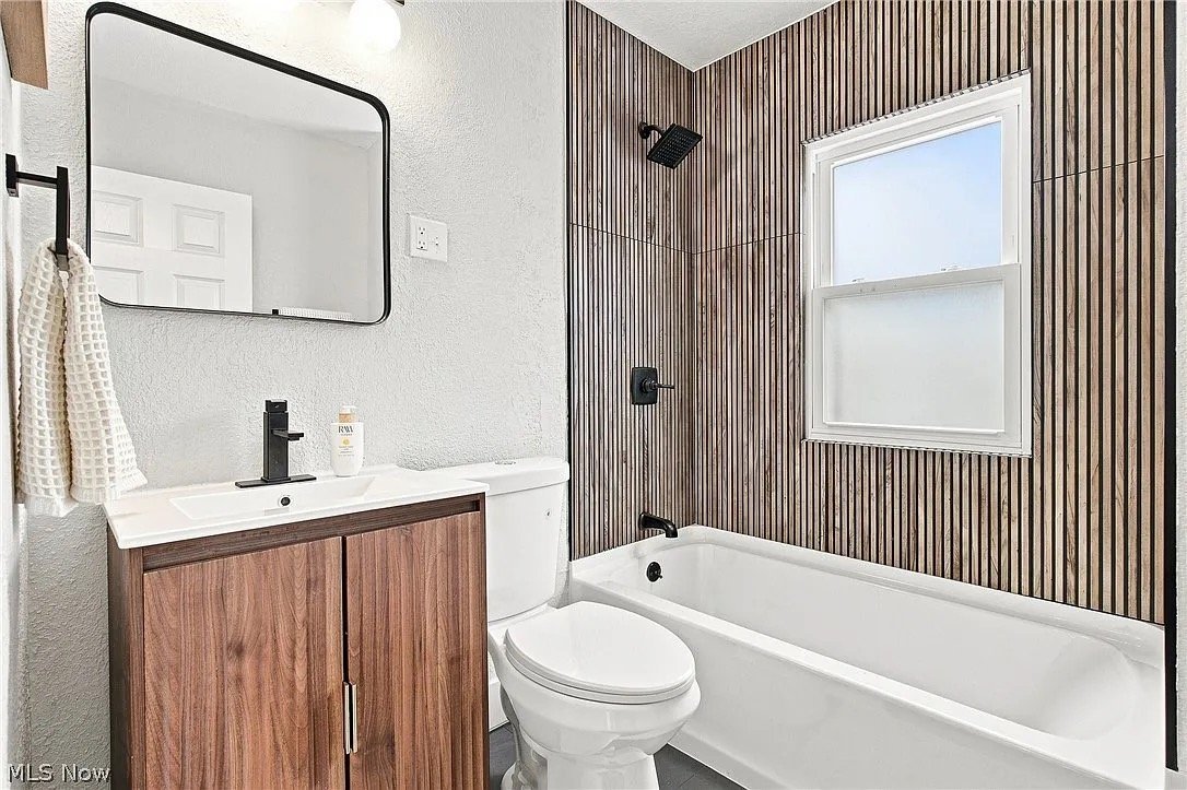 12513 Maplerow Ave – photo 5