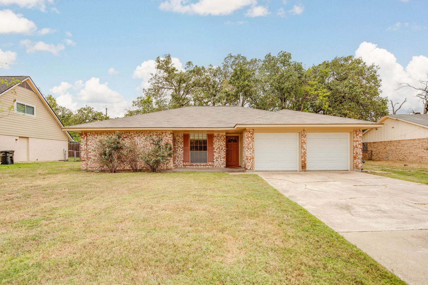 1201 Francis Dr – photo 1