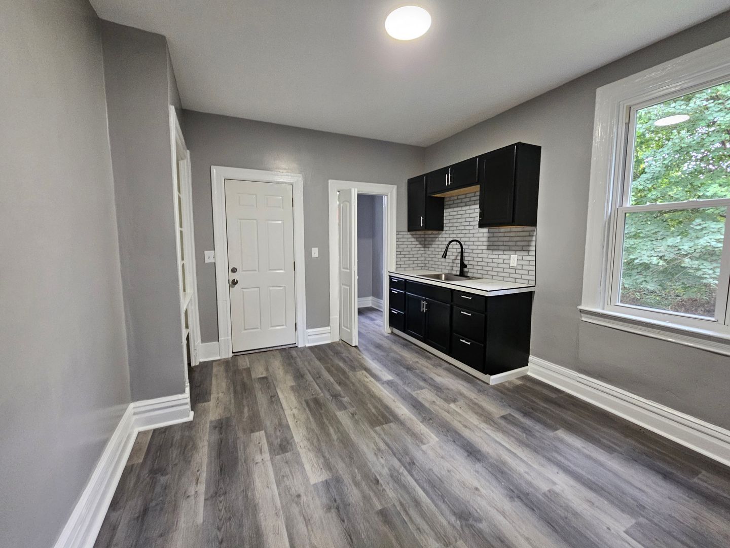 1609 Methyl St unit 2 – photo 1
