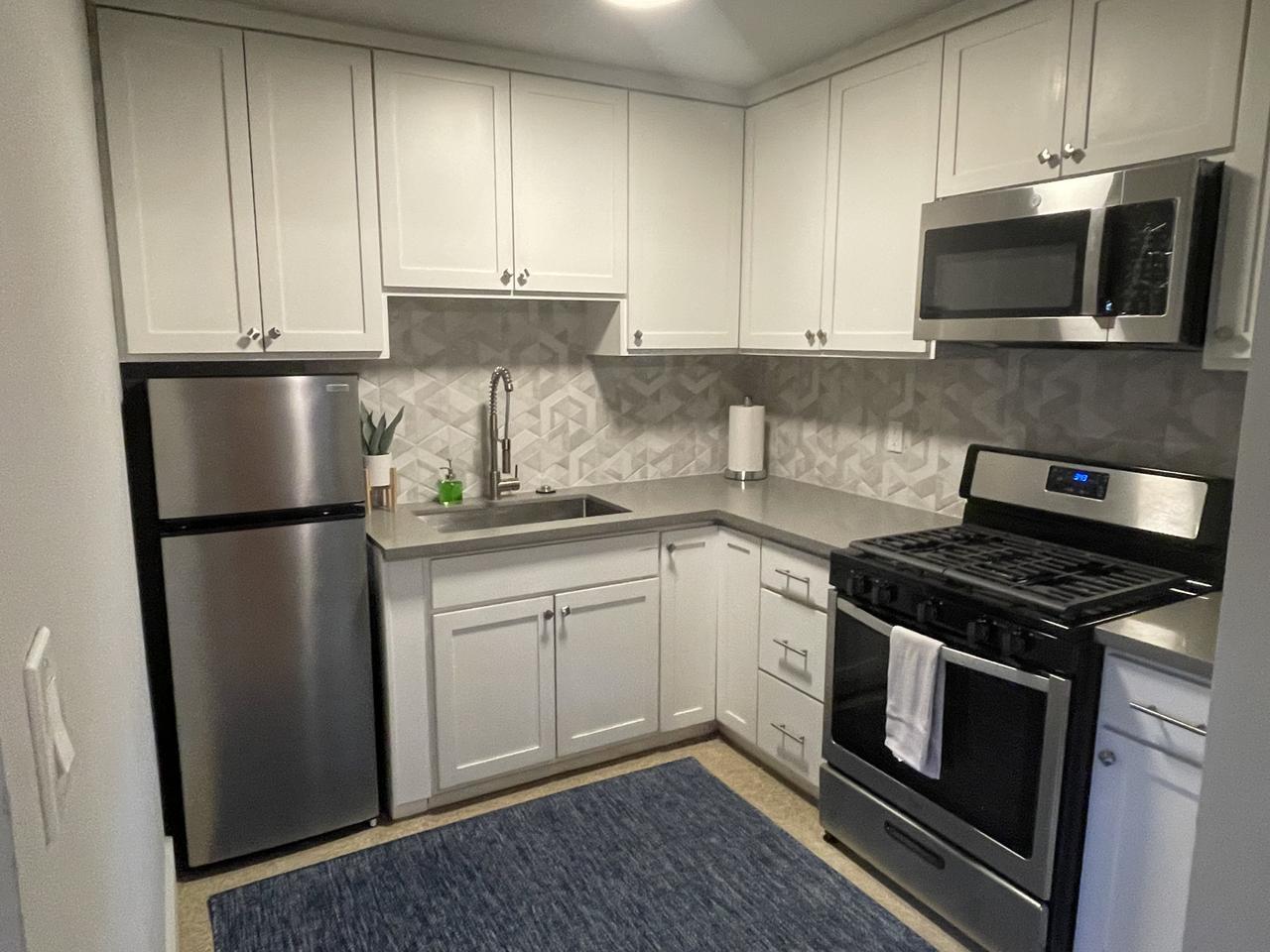 1012 S Evans St – photo 4