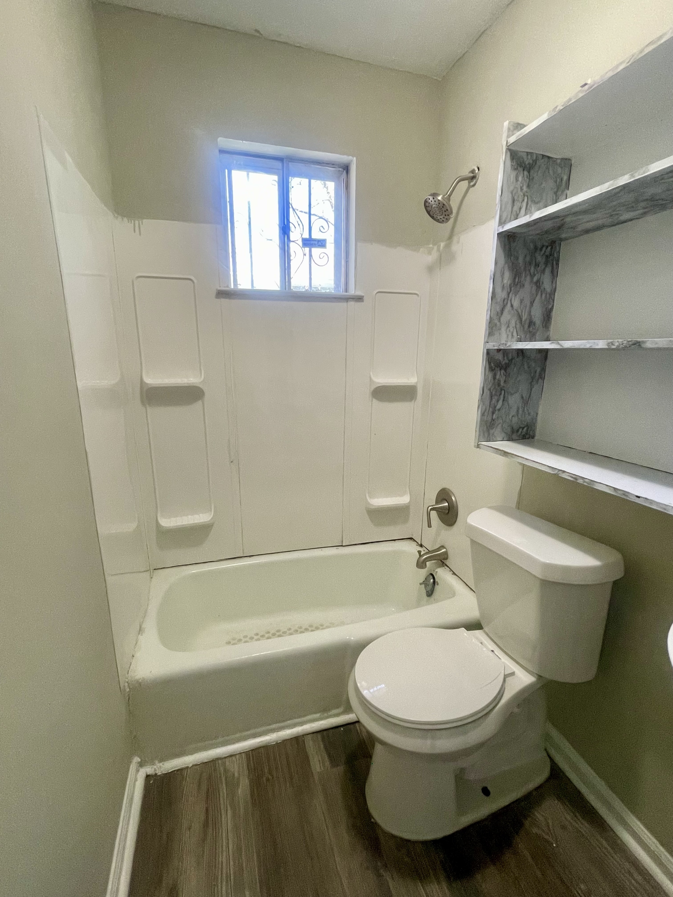 1210 Sheridan Ave – photo 5