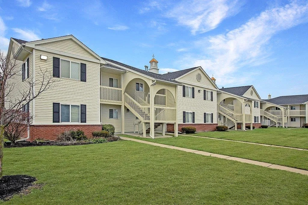 Steeplechase Apartments and Townhomes – photo 1