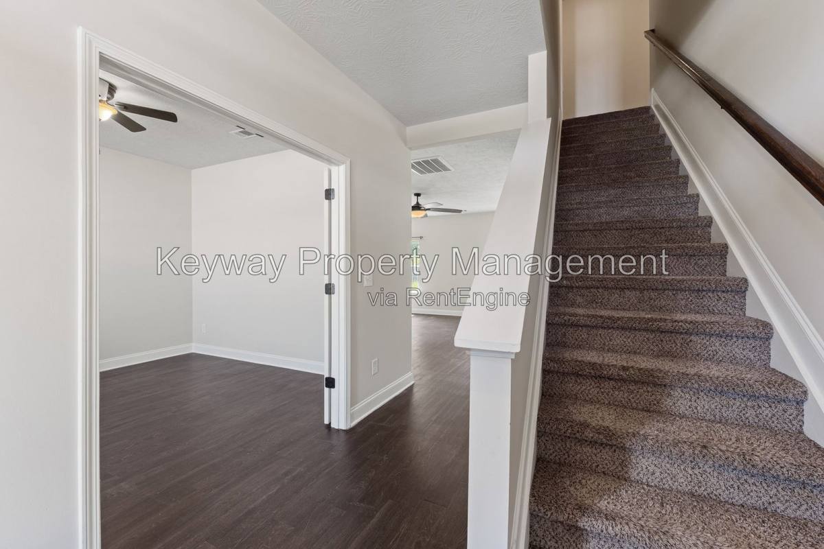 135 Beallwood Dr – photo 4