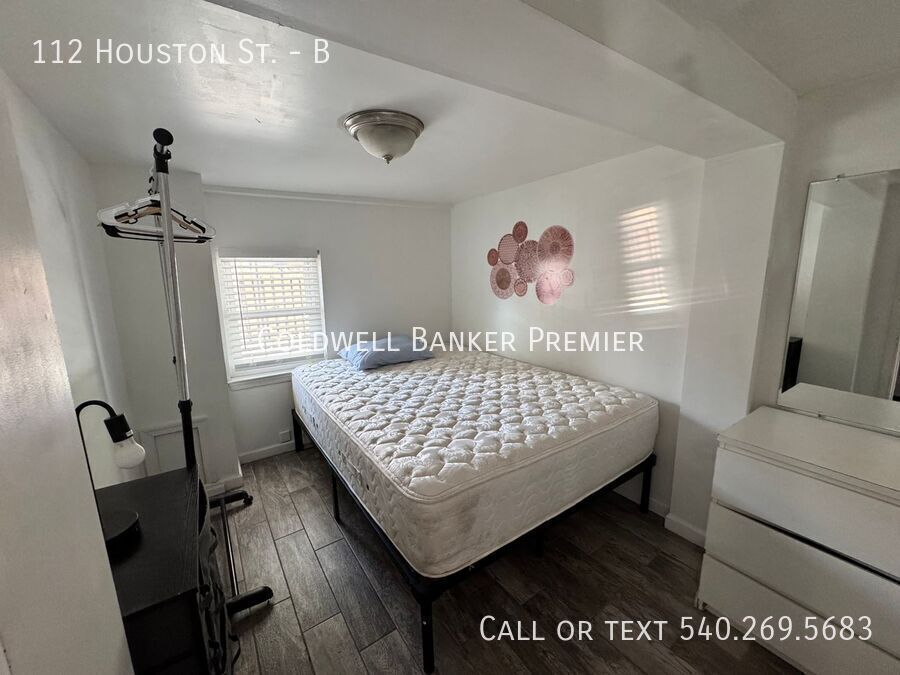 112 Houston St – photo 5