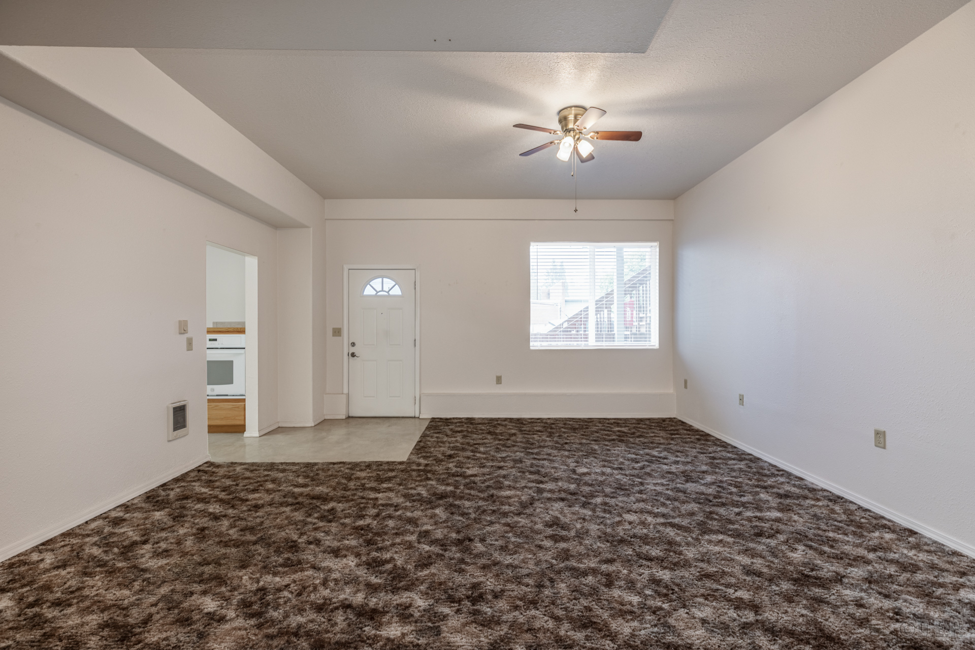 308 W 3rd St unit 7 – photo 3