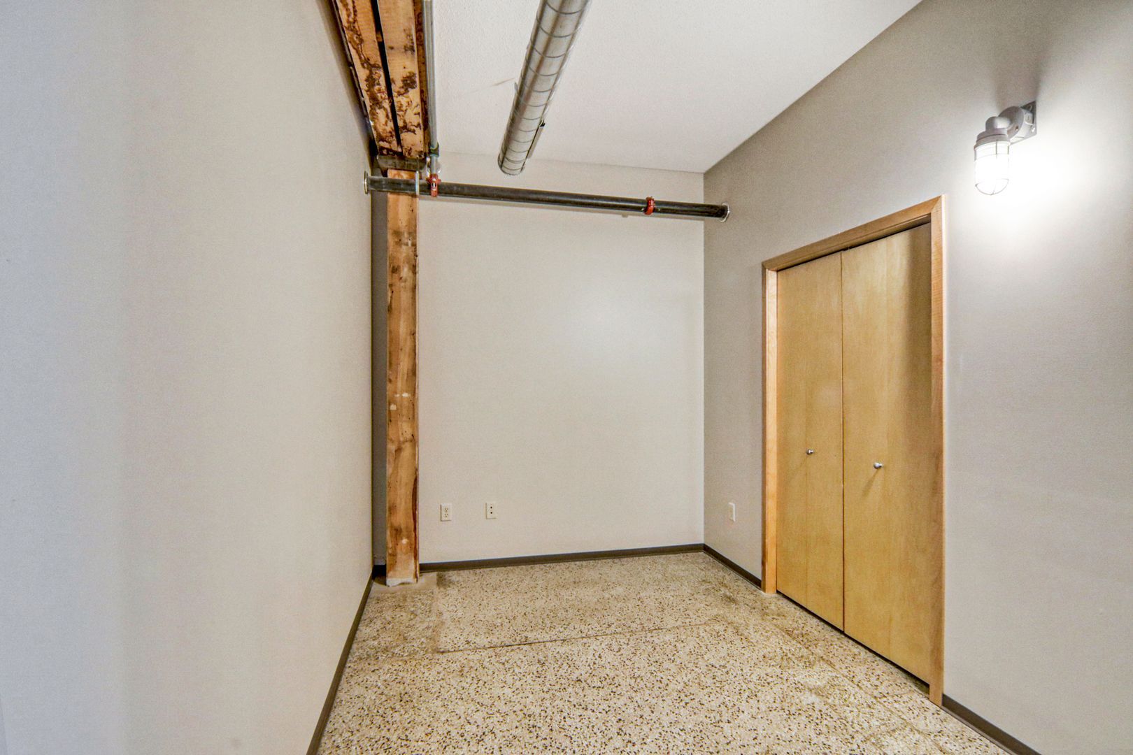 374 5th St N unit 306 – photo 5