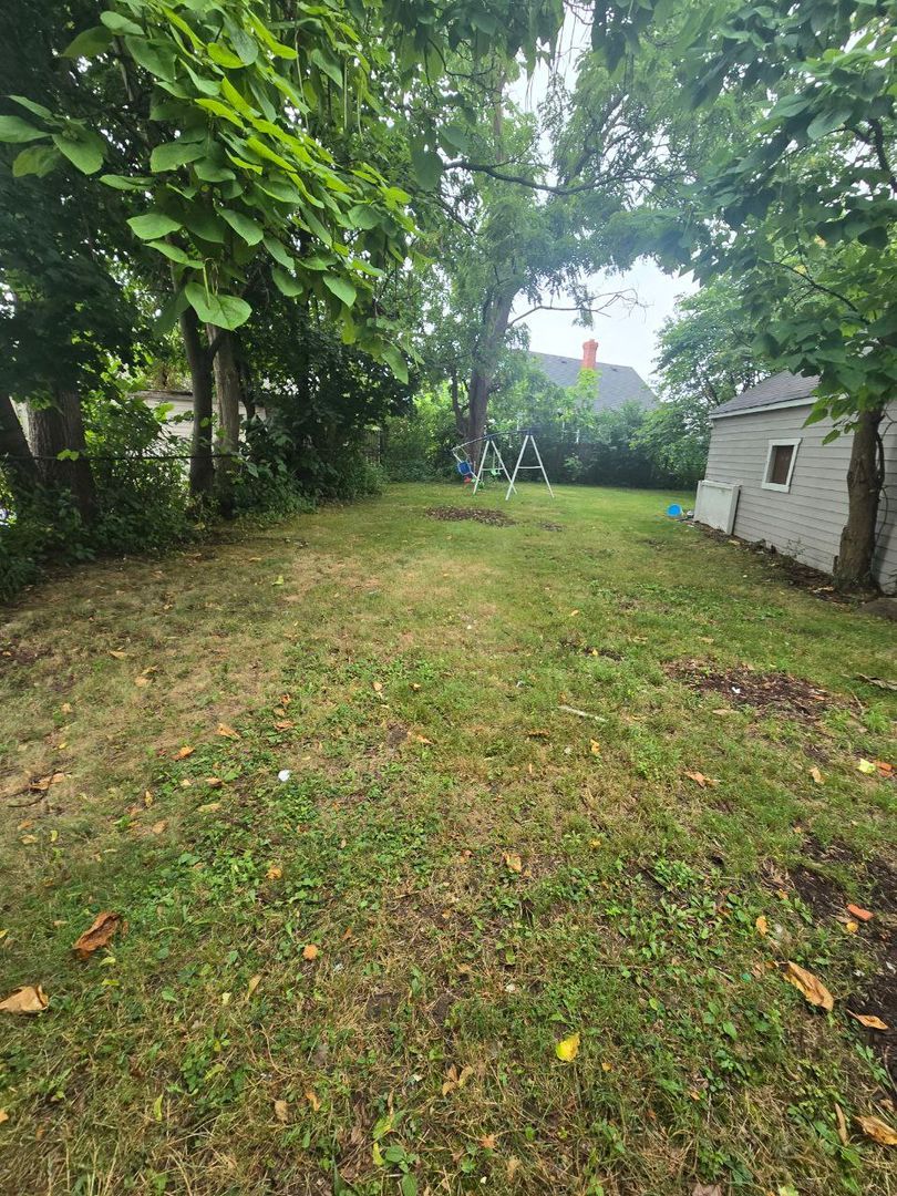 14205 Sylvia Ave – photo 2