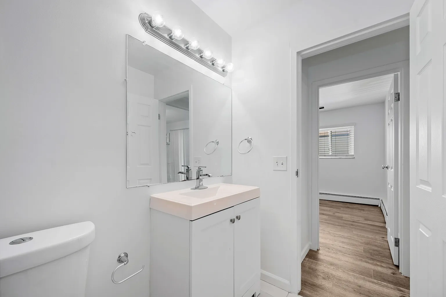 2935 Marshall Ave – photo 4