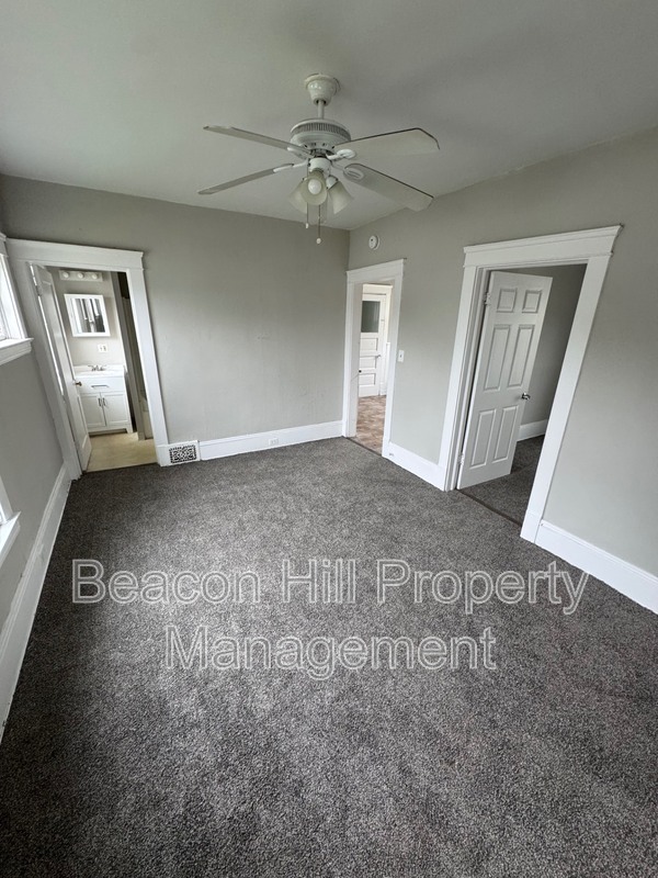 7923 Connecticut Ave – photo 1