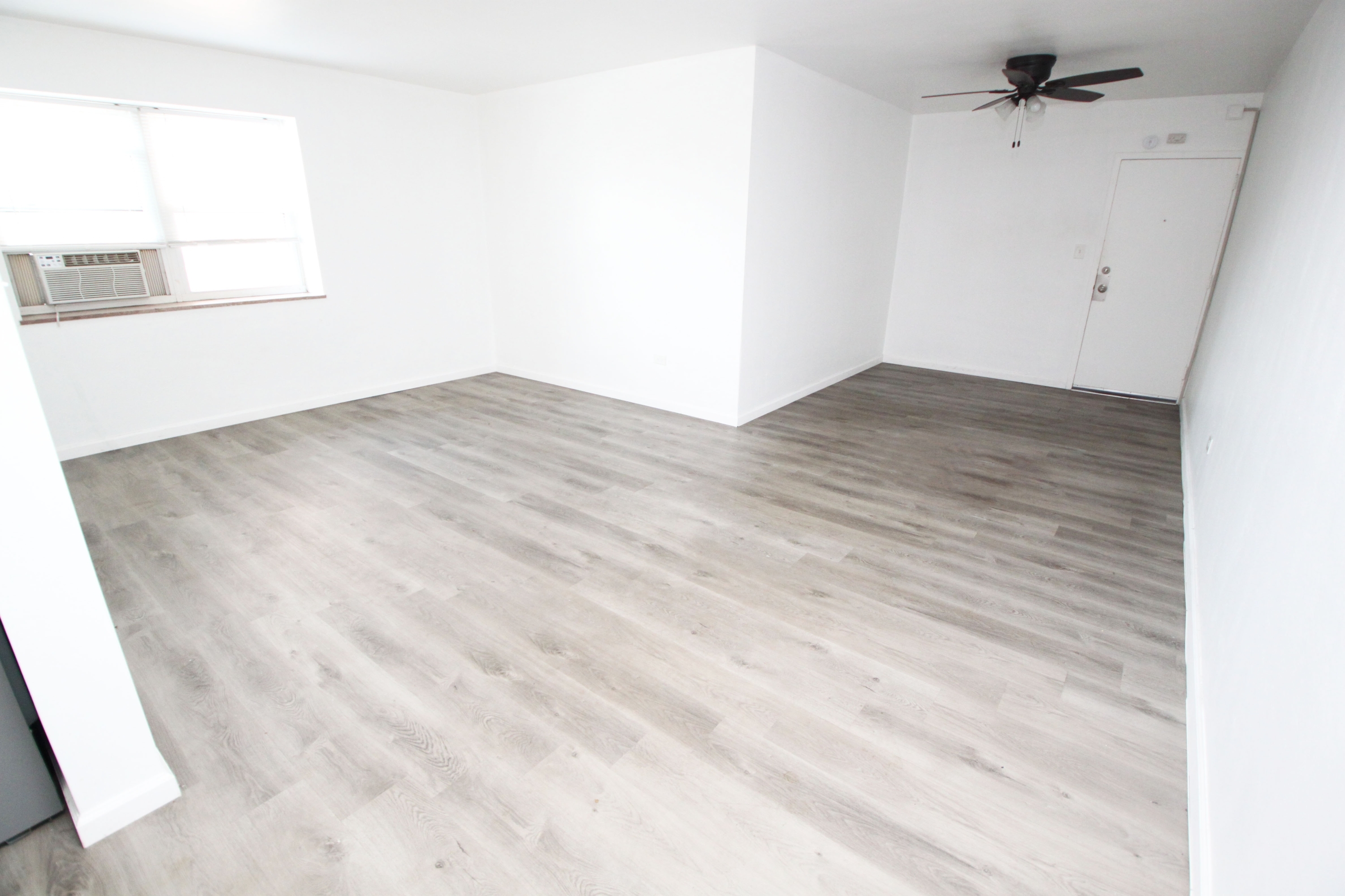 909 California Ave unit 208 – photo 2