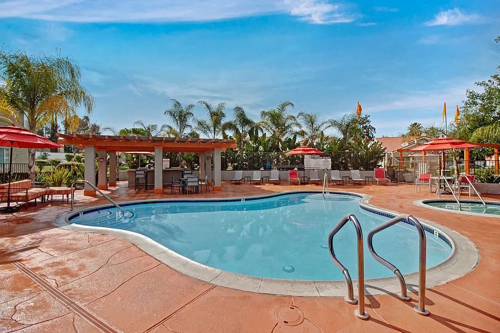 Del Flora Apartments – photo 3