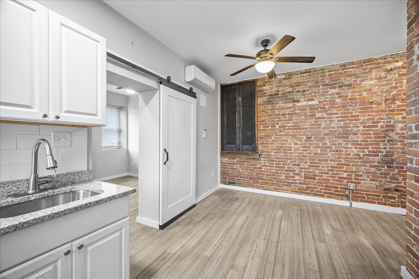 1201 Reddour St unit S – photo 4