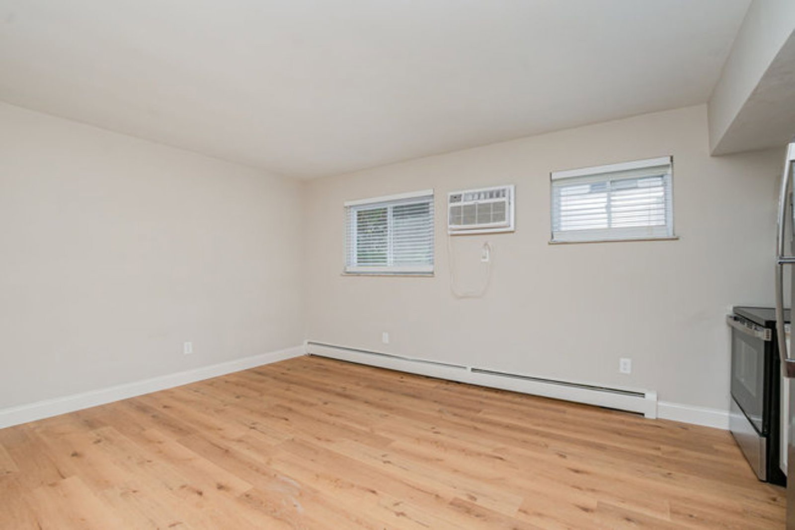 5276 Montgomery Rd unit 9 – photo 3