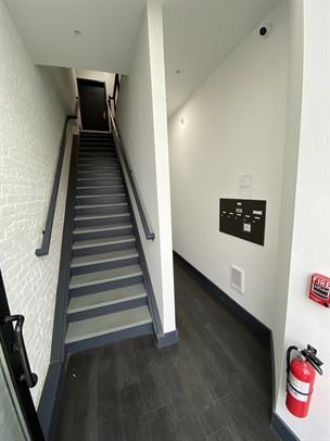 562 Main St – photo 4