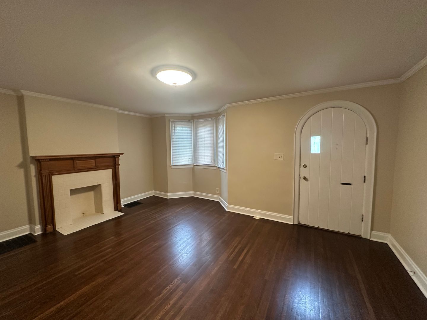 1860 Barrington Rd unit 1860 Barrington Rd – photo 4