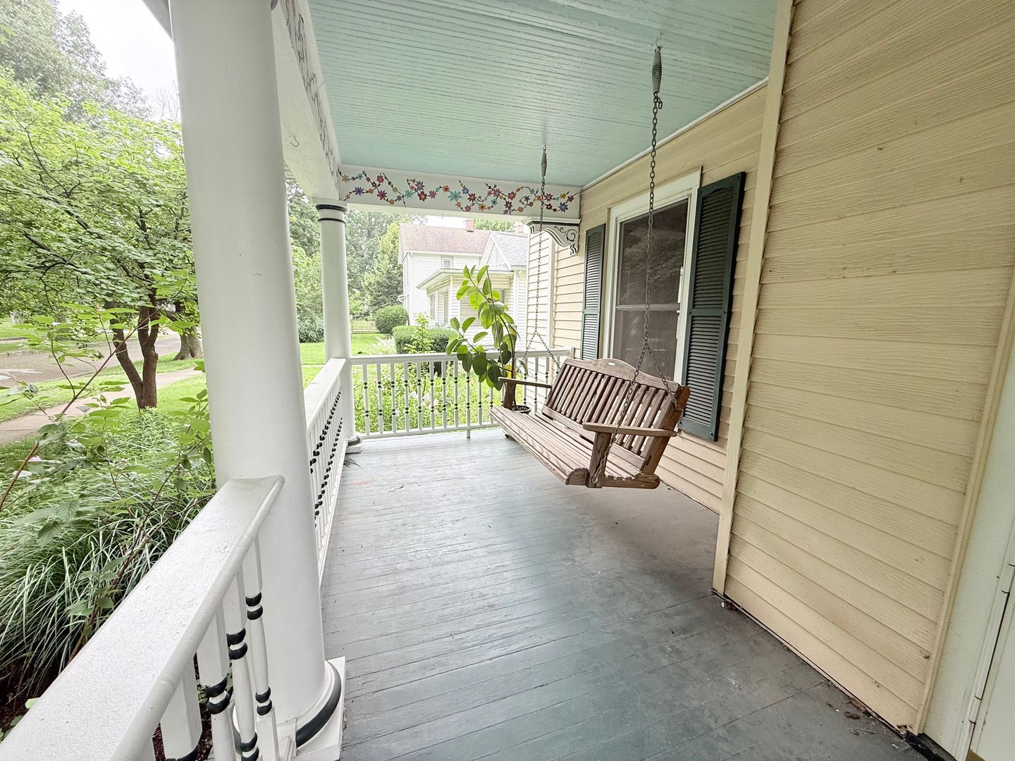 906 N Evans St – photo 2