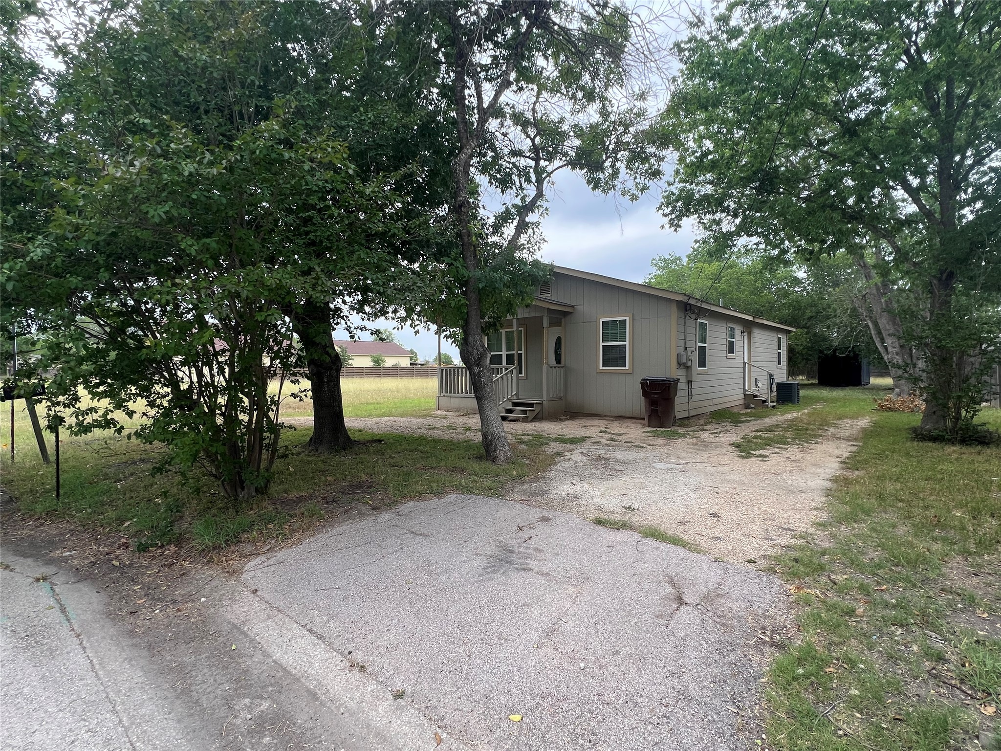 1310 Torres St – photo 1