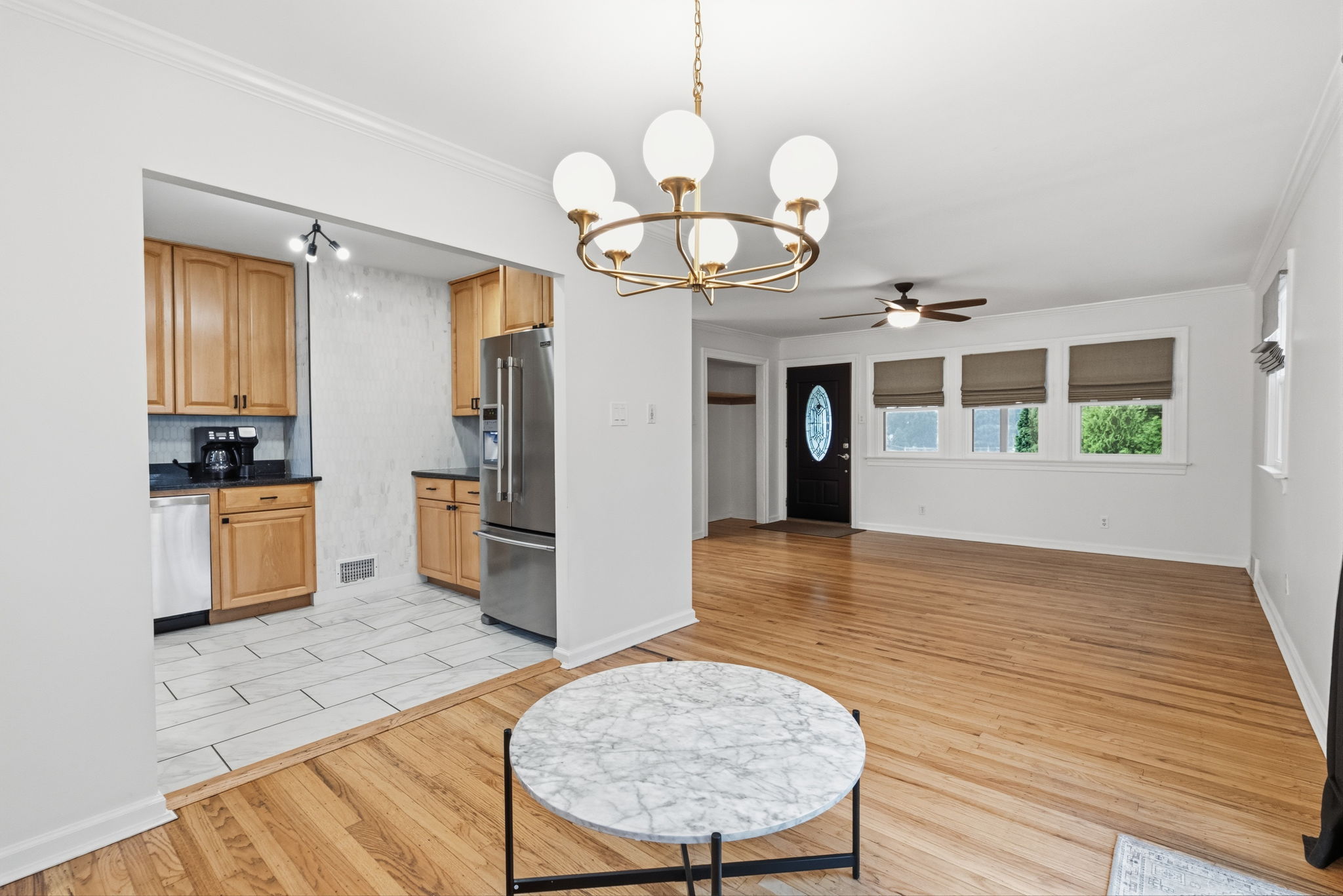 300 Abbott Rd – photo 5