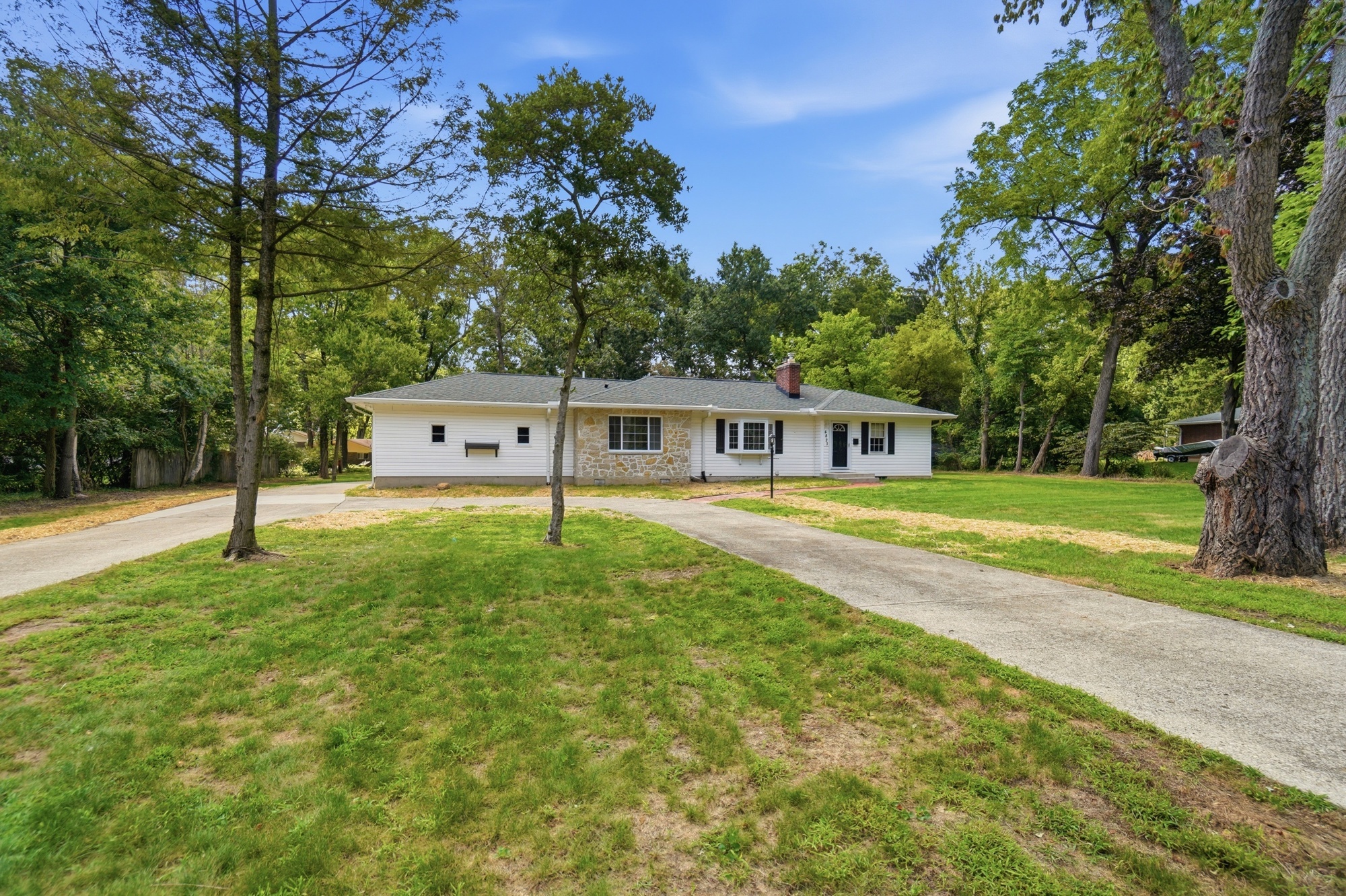 4823 Glenmina Dr – photo 1
