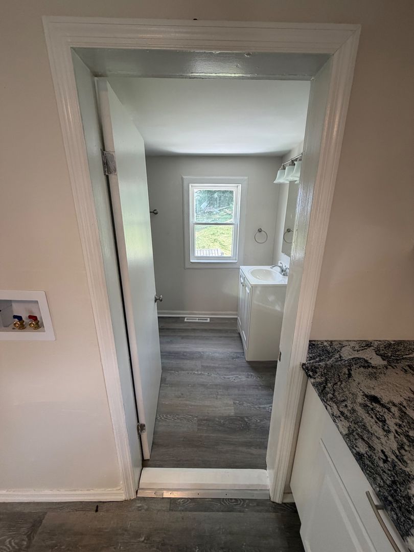 1791 Edwards Ave – photo 2