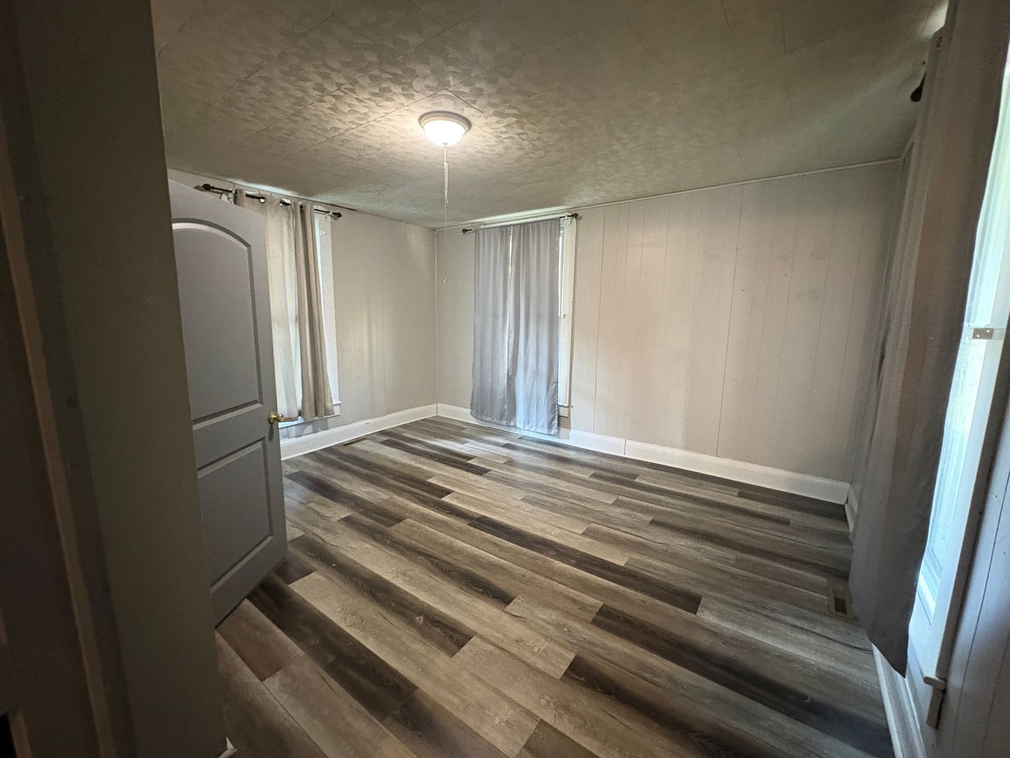 545 N Broadway St – photo 1