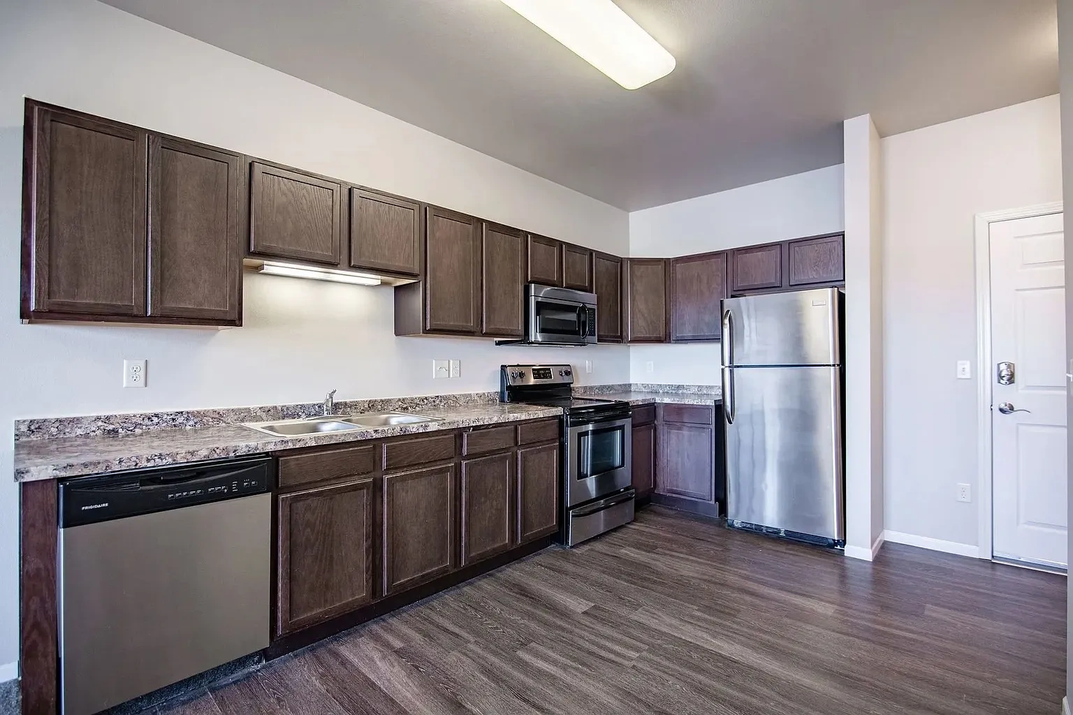 West Creek Crossing Apartments – photo 5