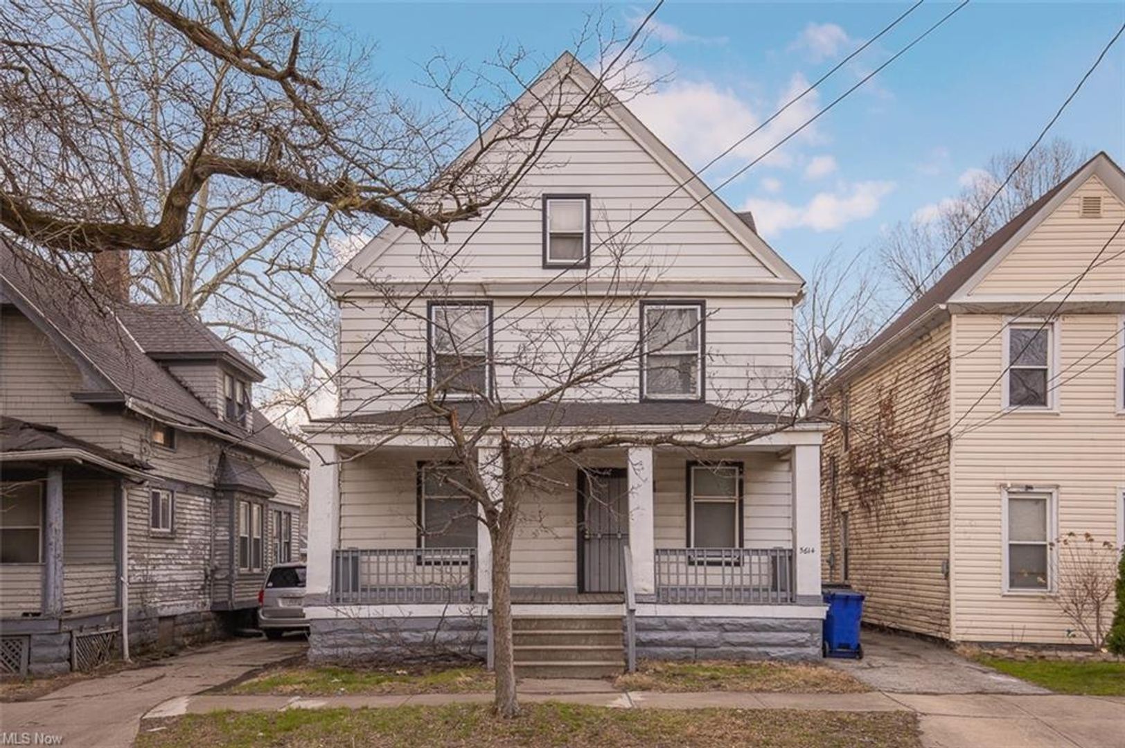 5614 Drake Ave – photo 1