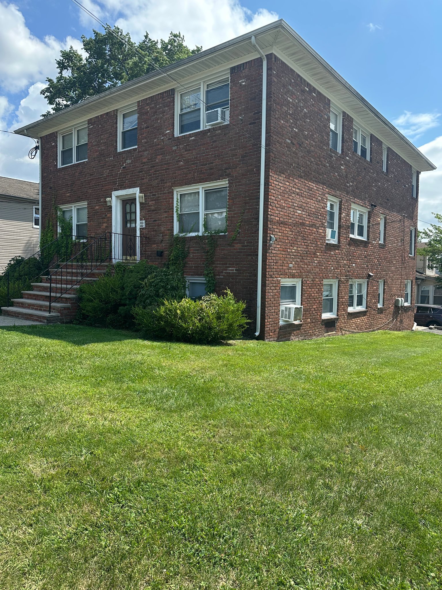2116 Stanley Terrace unit 1 – photo 1