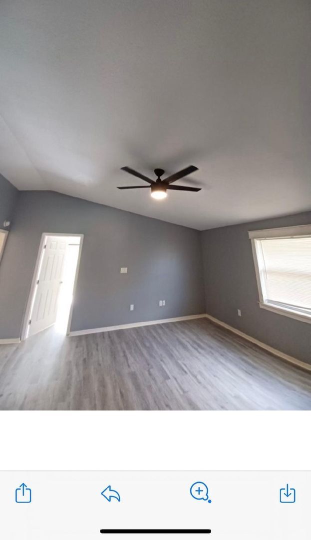 415 W Circlewood St – photo 3