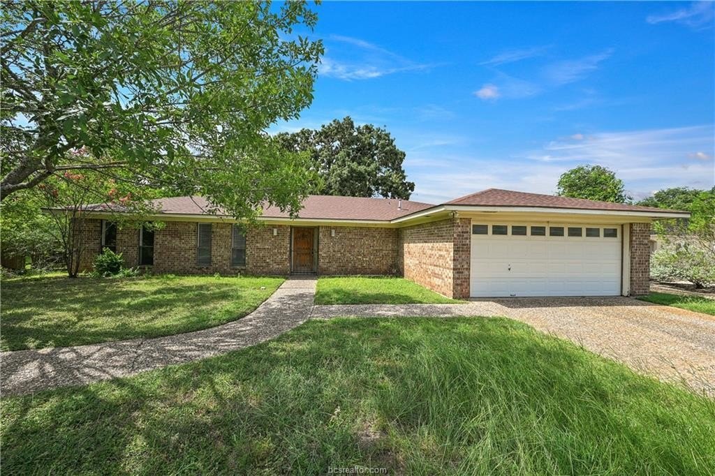 2505 Rustling Oaks Dr – photo 1